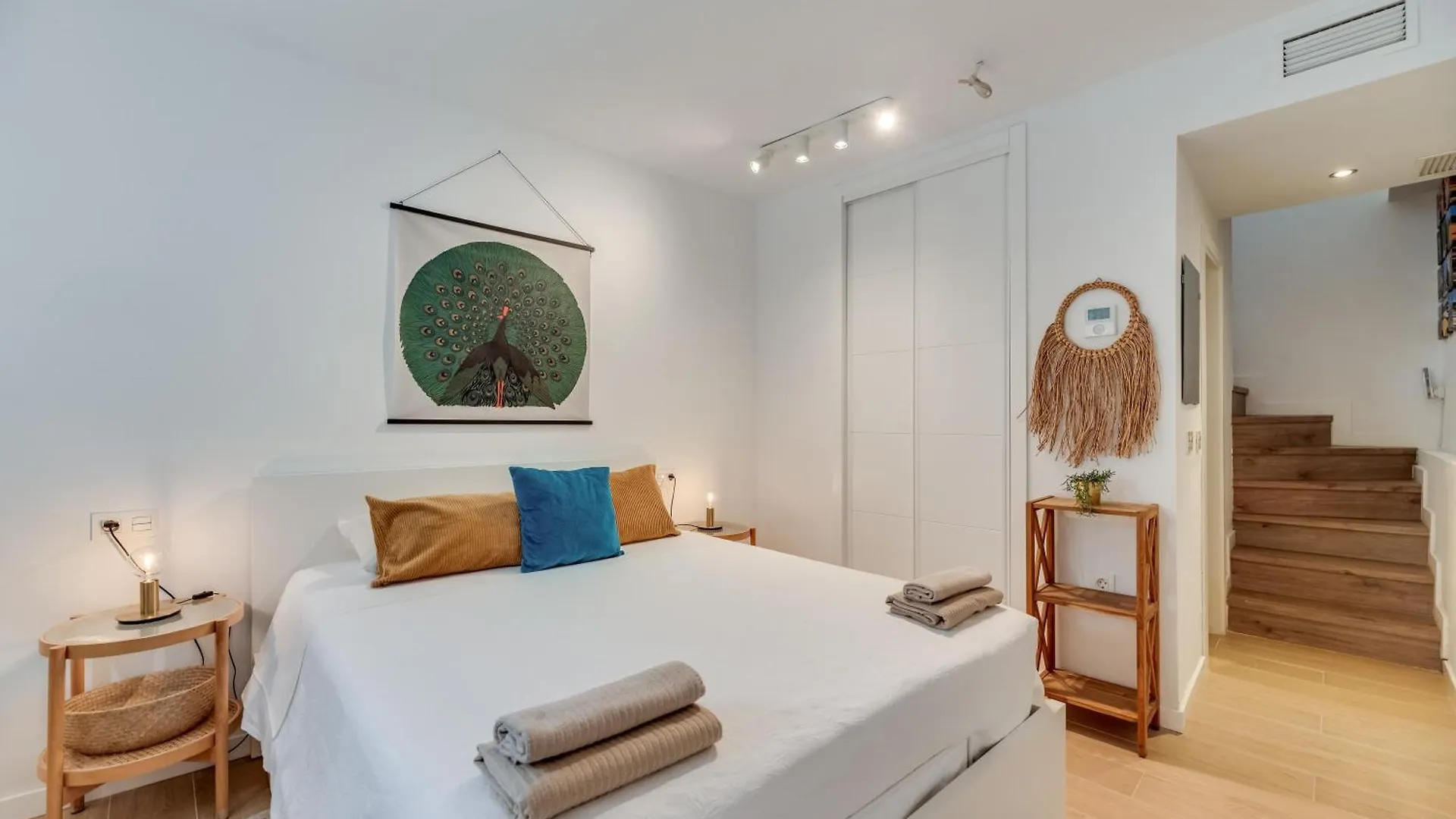 Urban Chic Loft Malaga City Center Apartment