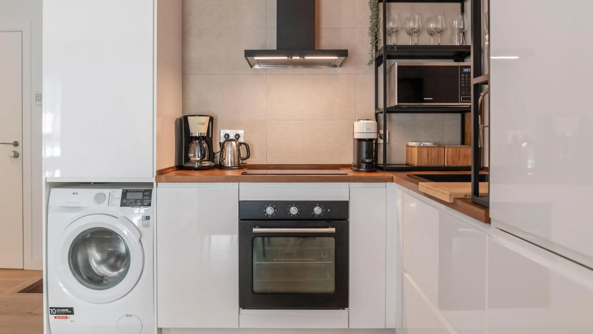 Urban Chic Loft Malaga City Center Apartment
